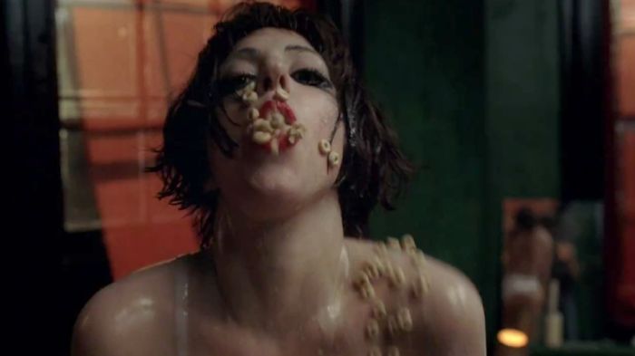 http://us.acidcow.com/pics/20111205/lady_gaga_08.jpg